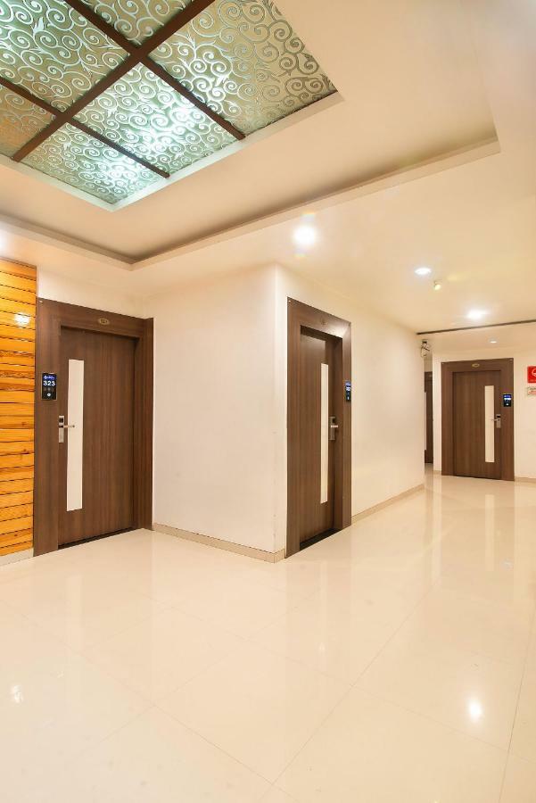 Hotel Sheetal Plaza سورات المظهر الخارجي الصورة