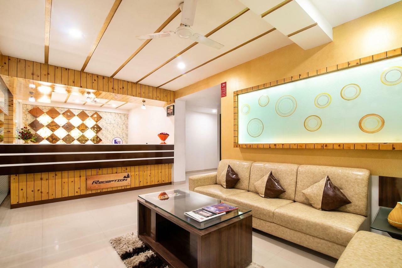 Hotel Sheetal Plaza سورات المظهر الخارجي الصورة