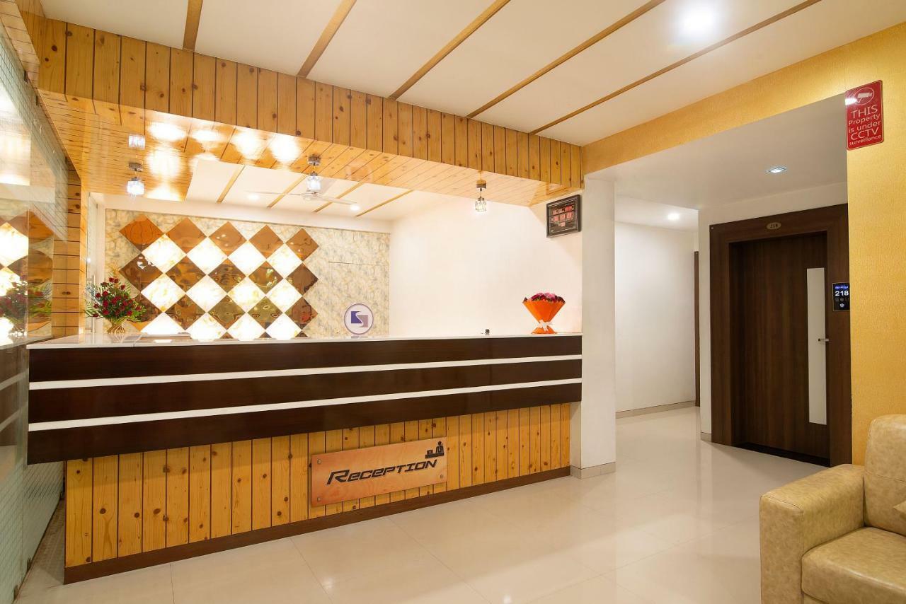 Hotel Sheetal Plaza سورات المظهر الخارجي الصورة