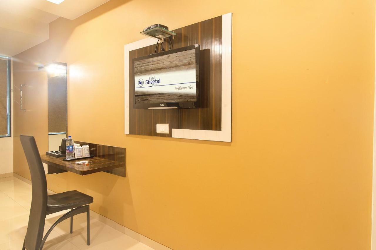 Hotel Sheetal Plaza سورات المظهر الخارجي الصورة